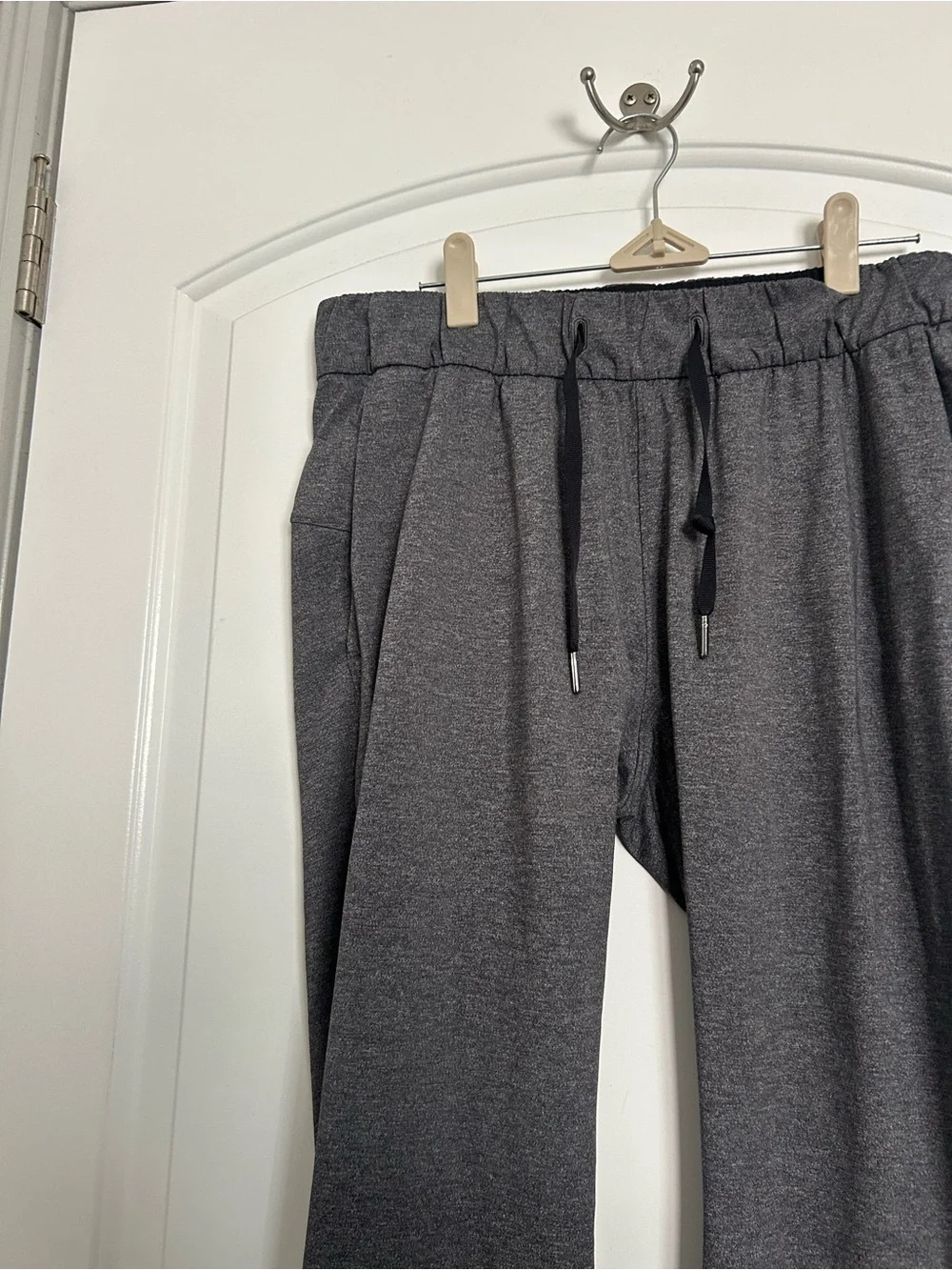 Lululemon On The Fly Black Jogger Pant *28
